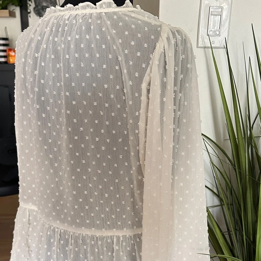 Zara Elegant Cream Dot Blouse - Size XL - Picture 11 of 12